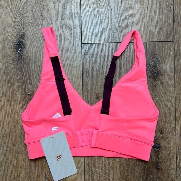 NWT Fabletics All Day Every Day Sports Bra XS/2-4 - Picture 3 of 6